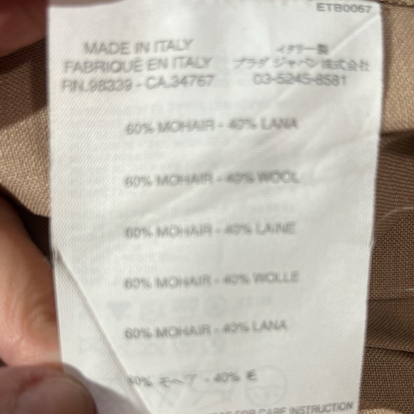 Prada Mohair & Wool Made in Italy Pleated Skirt - Size 42 - Elegant and Timeless - Picture 9 of 12